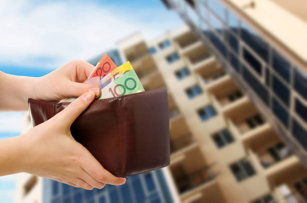 como ganar dinero con finca raiz